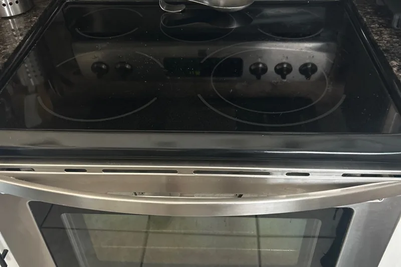 Santa Clara, CA range and oven repair - ceramic glass cooktop, convection element, and precision temperature sensor calibration
